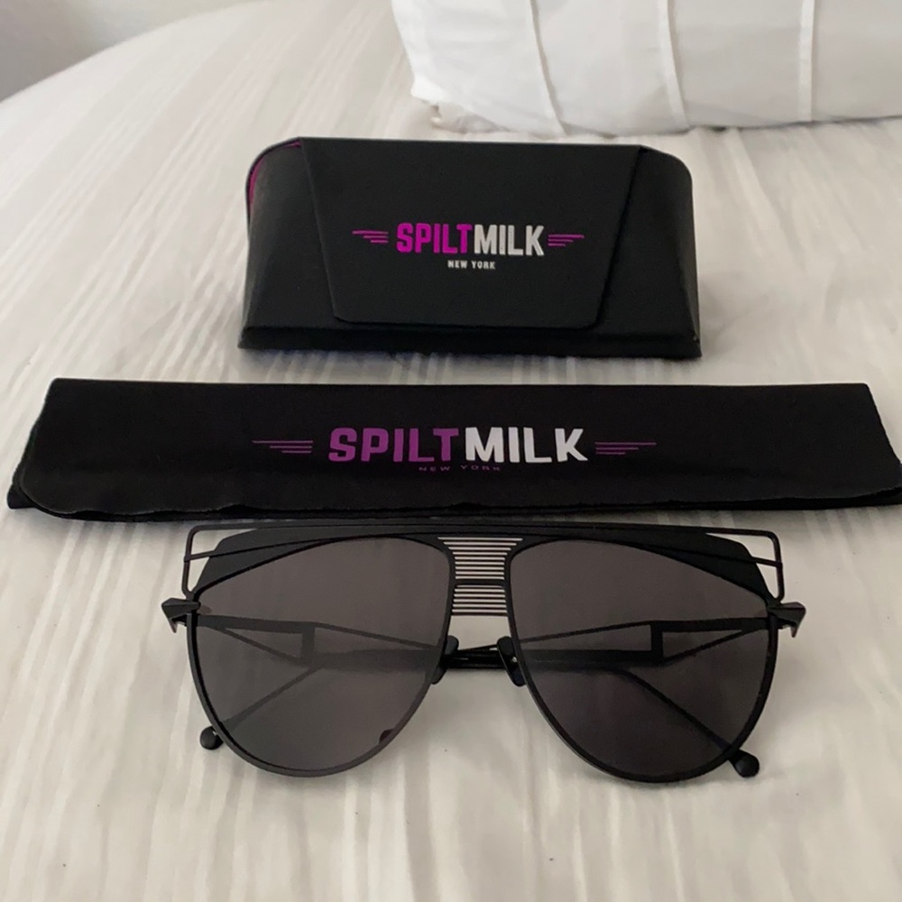 Spilt milk sunglasses - black - Maldives